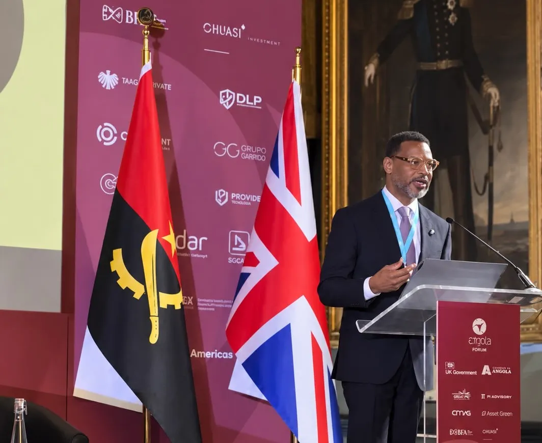 Ohuasi aponta em Londres caminhos para desbloquear financiamento para Angola