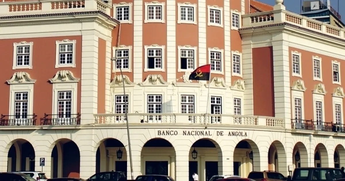 BNA anuncia venda de 162,7 milhões USD para responder ao aumento da procura por moeda estrangeira