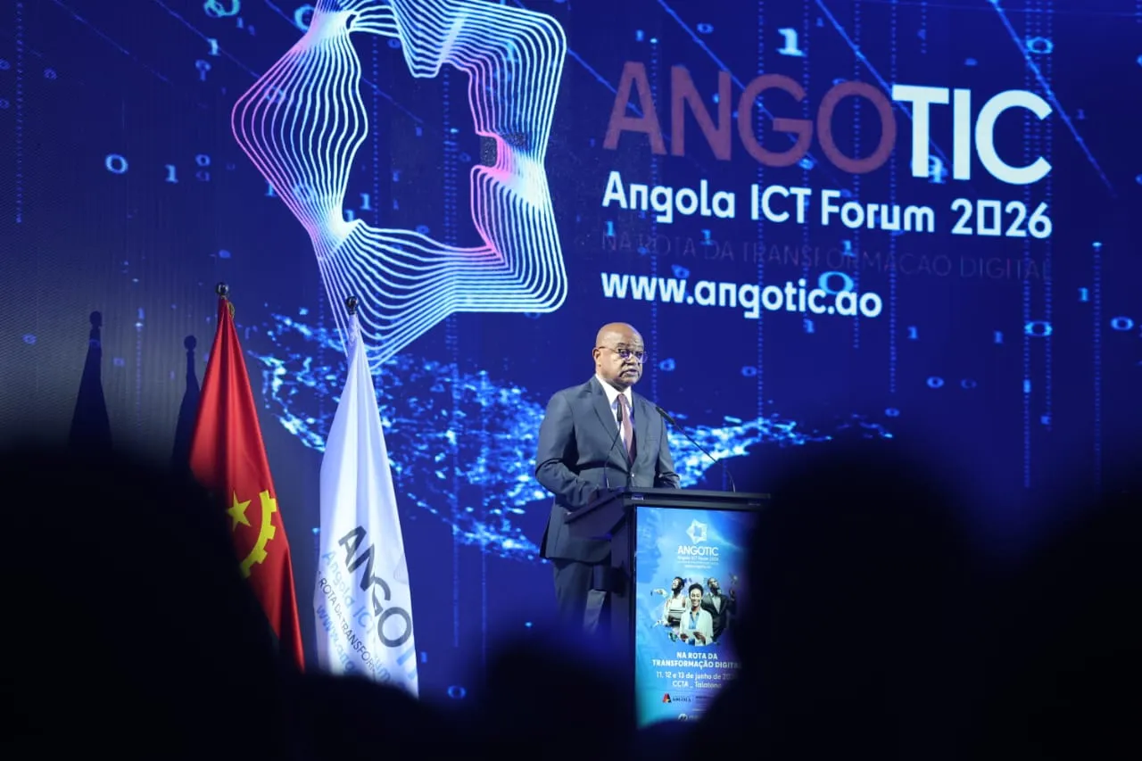 Internet atinge 48% da população em Angola e telefonia móvel supera 28 milhões de assinantes
