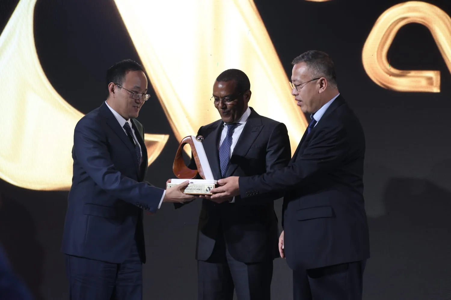 Investimento privado ganha palco nos AIPEX Awards com Huatong a liderar lista de vencedores