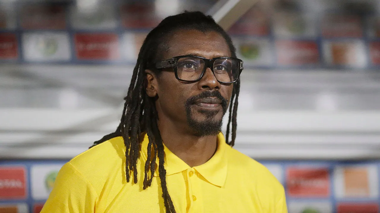 Aliou Cissé assume comando da selecção angolana de futebol
