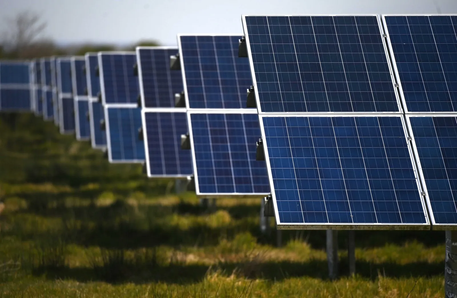 Empresa canadiana JCM Power vai desenvolver central solar fotovoltaica em Moçambique