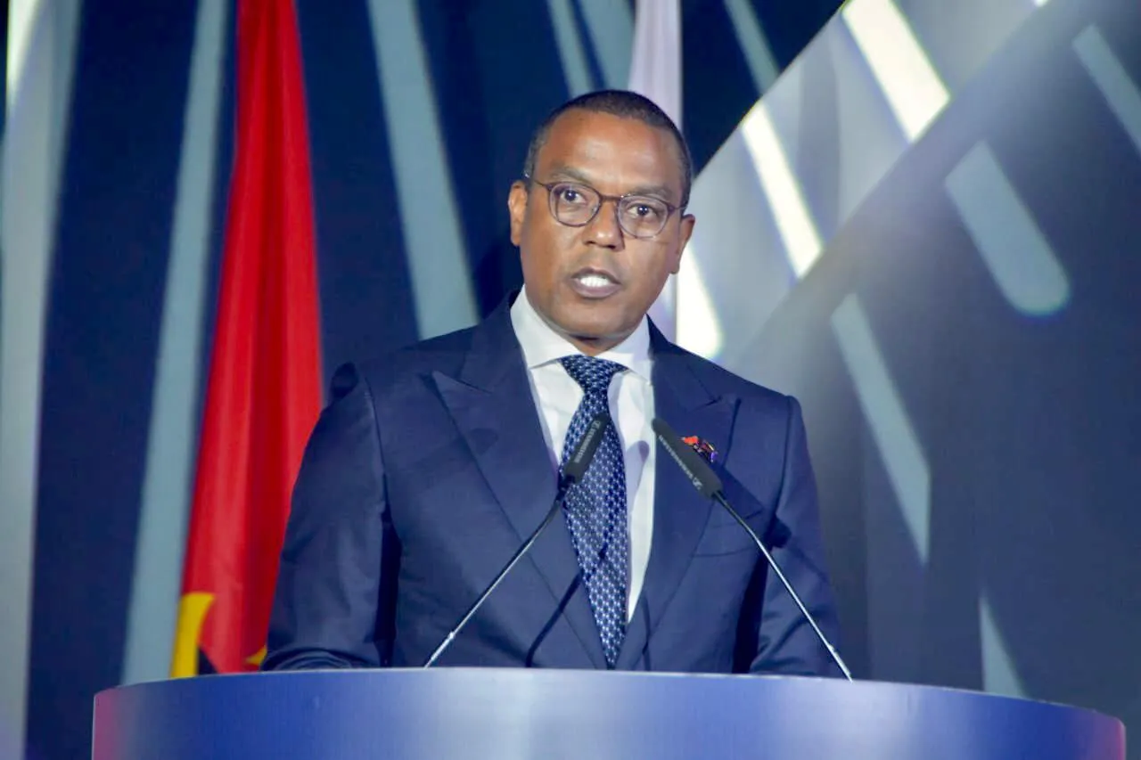 “Angola vive actualmente um momento de maior estabilidade macroeconómica”, afirma José de Lima Massano