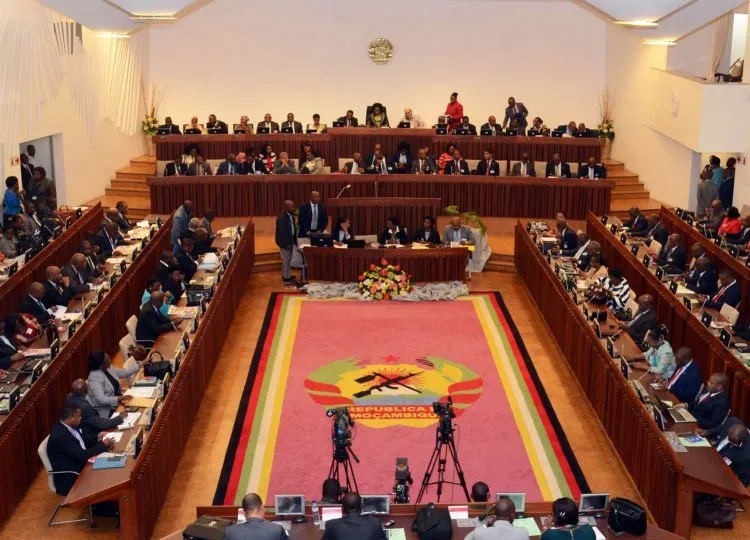 Moçambique aprova proposta que estabelece regras aplicáveis ao sector empresarial do Estado