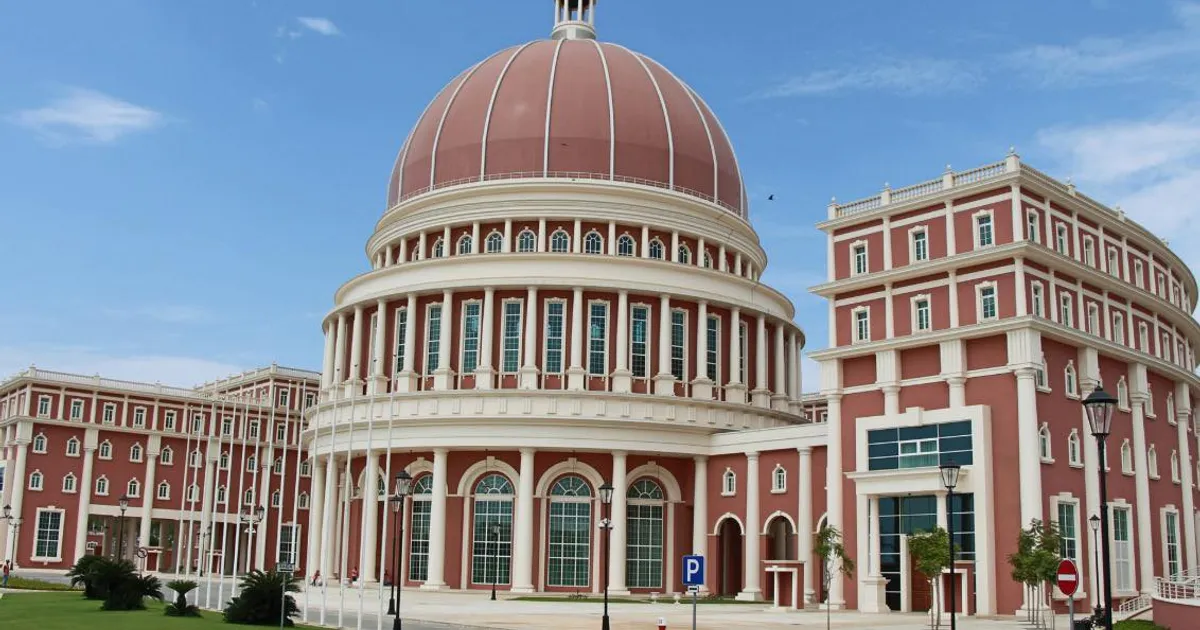 Novo presidente do parlamento angolano eleito nesta Segunda-feira