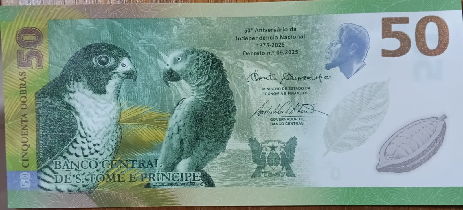 São Tomé e Príncipe lança nota comemorativa de 50 Dobras para assinalar 50 anos de independência