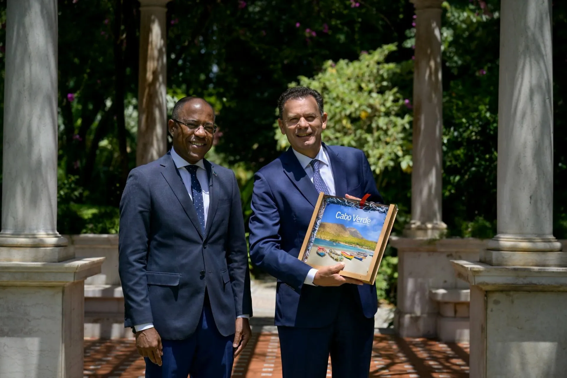 Primeiro-ministro de Cabo Verde reforça parceria com Portugal na sua primeira visita internacional
