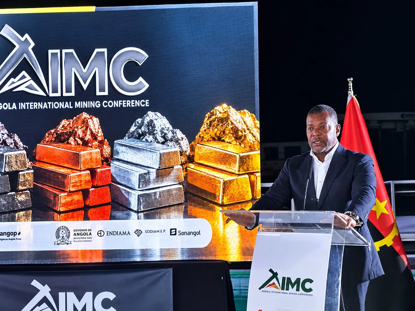 Diamantes sintéticos desafiam mercado tradicional e levam Angola a reforçar promoção do diamante natural