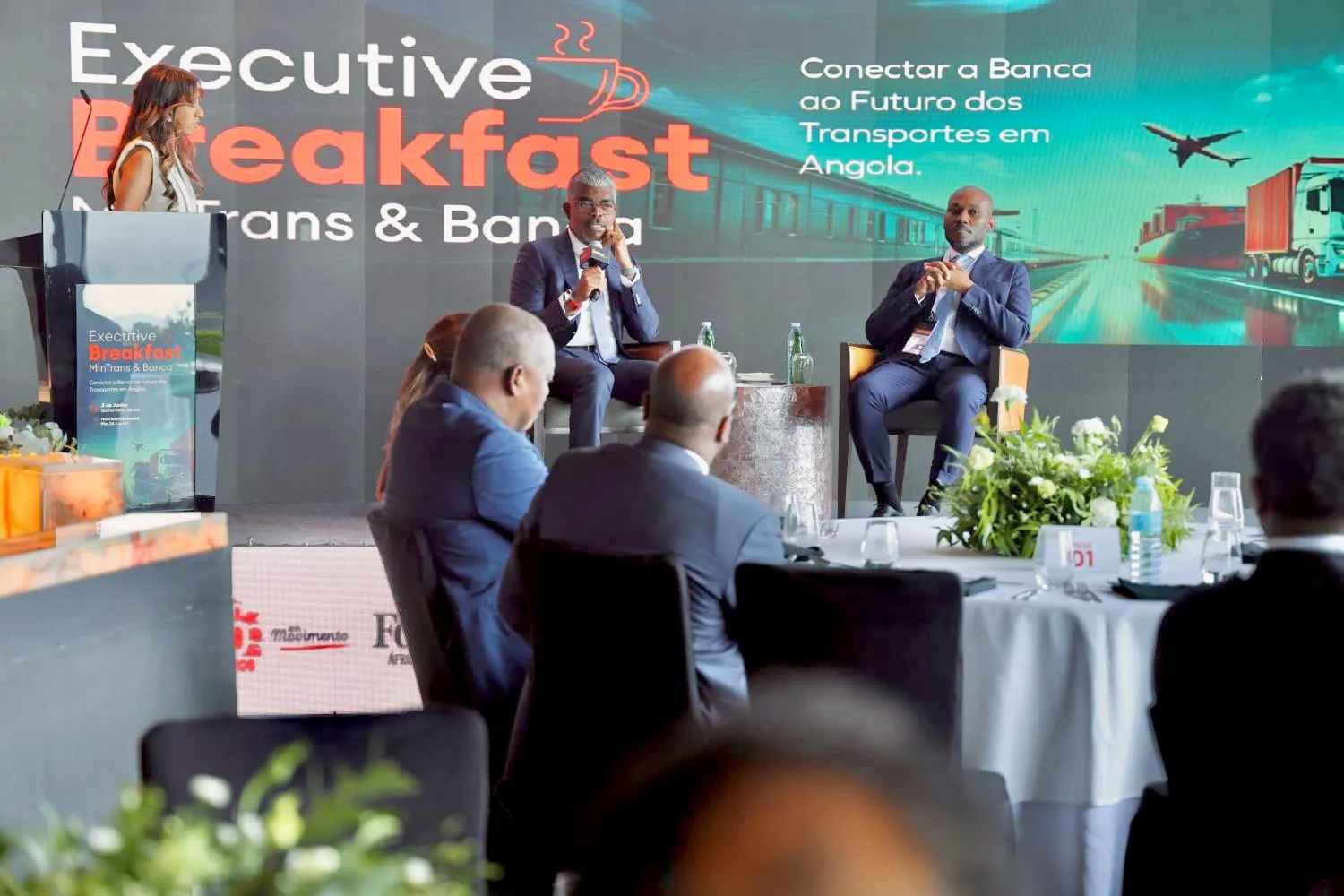 Ministério dos Transportes reúne com a banca num Executive Breakfast