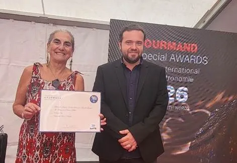 “Sabores de Angola” conquista em Paris o Best of the Best dos Gourmand Cookbook Awards