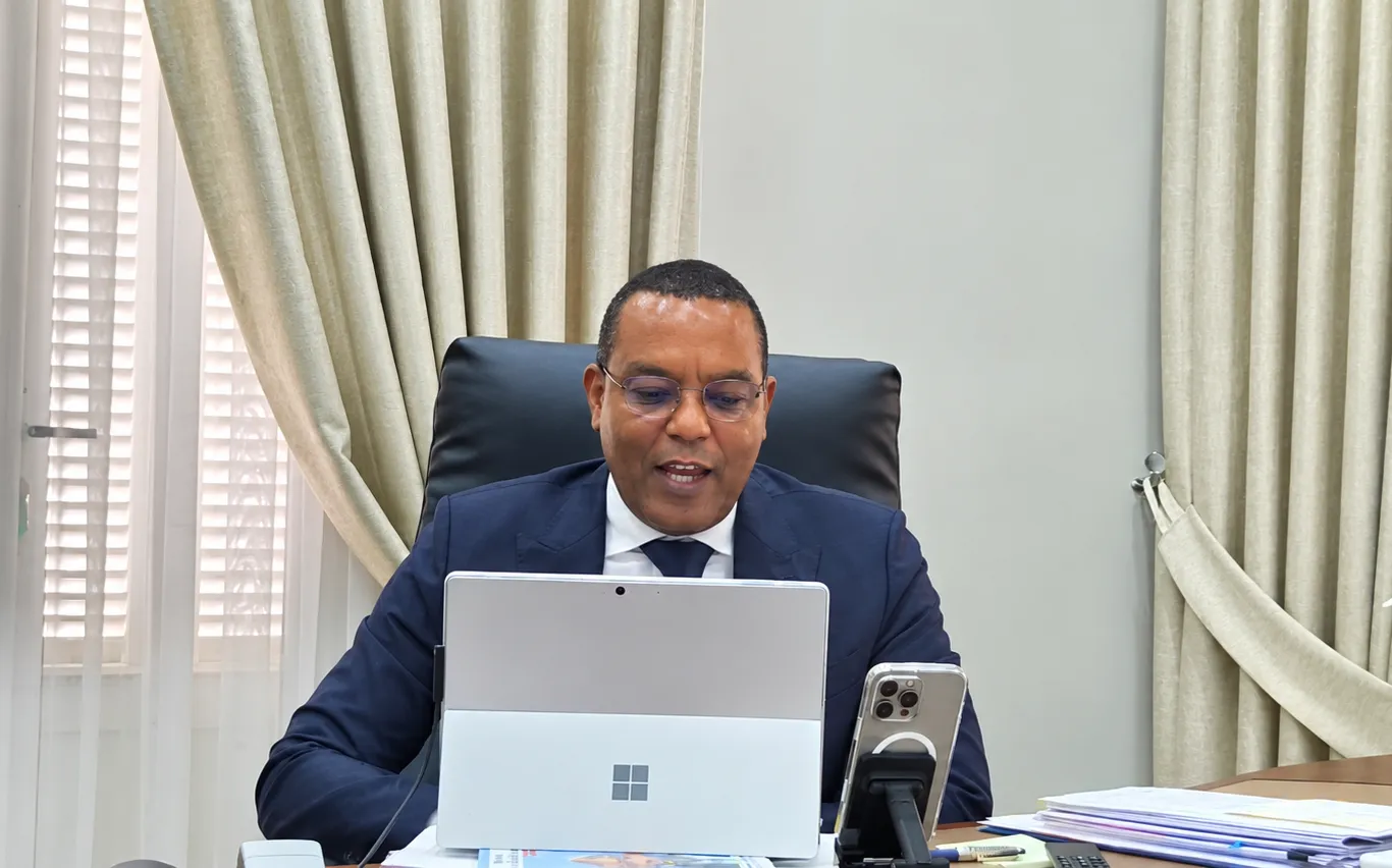 José de Lima Massano defende diversificação e investimento privado no Financial Times Africa Summit 2026