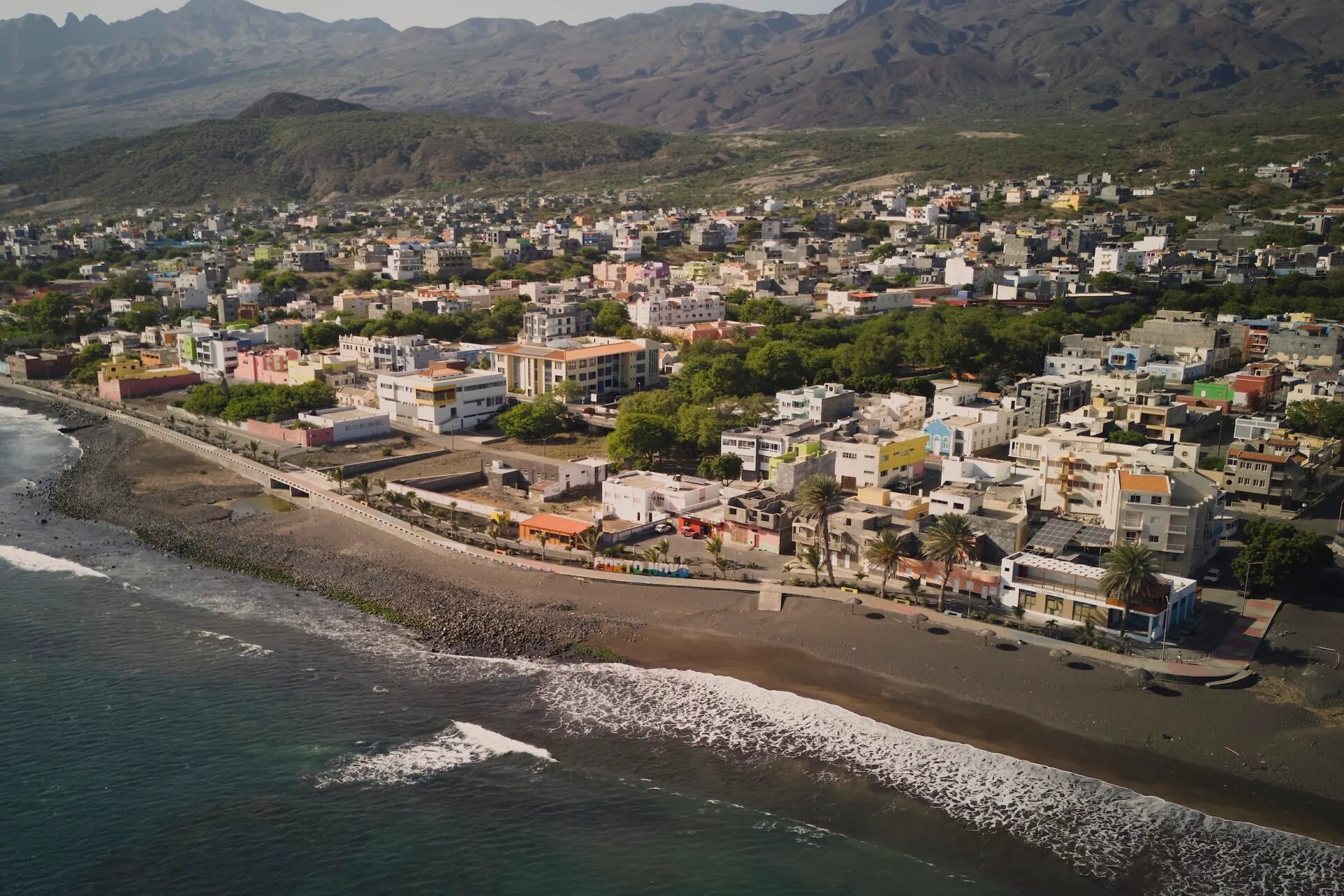 Governo de Cabo Verde vai mesmo avançar com aeroporto em Santo Antão