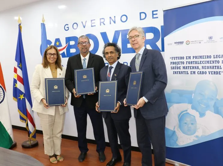 Índia financia projecto de 749 mil USD para reforçar saúde materno-infantil em Cabo Verde