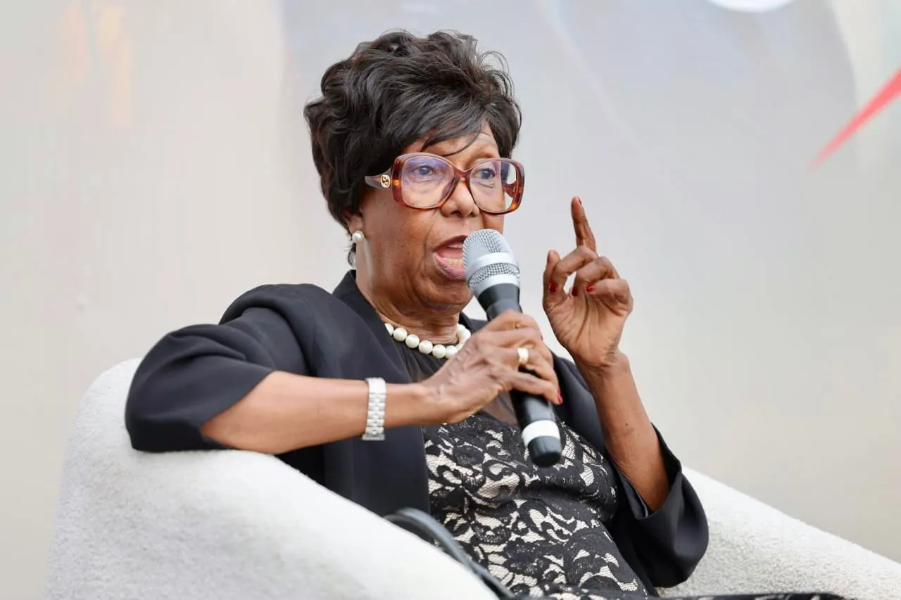 “Inclusão feminina no sector petrolífero em Angola só é possível com formação para mulheres e homens ao mesmo nível”, adverte Albina Assis