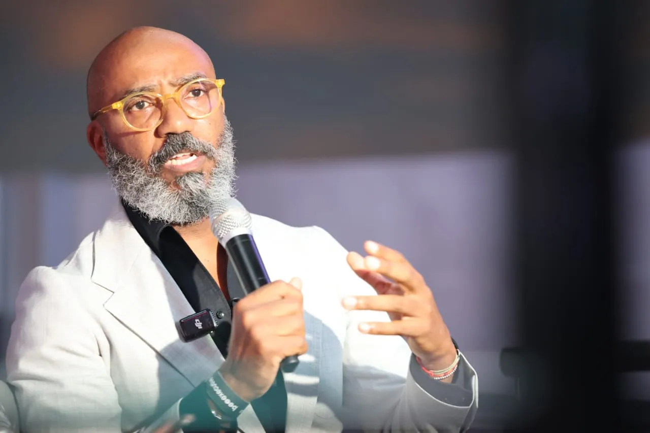 Escritor angolano Dárdano Santos lança “O Dia dos Pequenos Começos” com reflexão sobre transformação pessoal