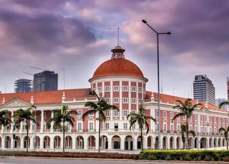 Crédito à economia em Angola ultrapassa 9 biliões de kwanzas e cresce 15,6% em Abril