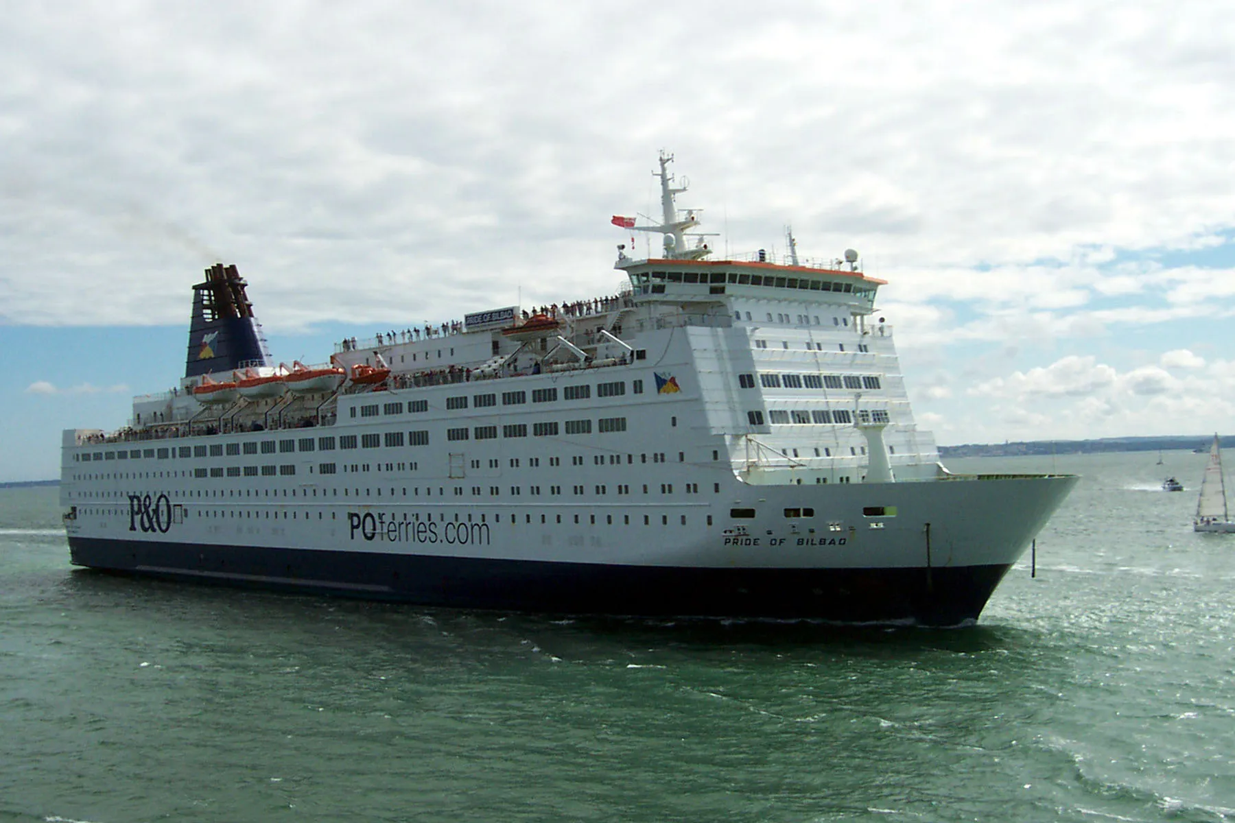 Guiné Equatorial avança com projecto de ferry para melhorar conectividade marítima