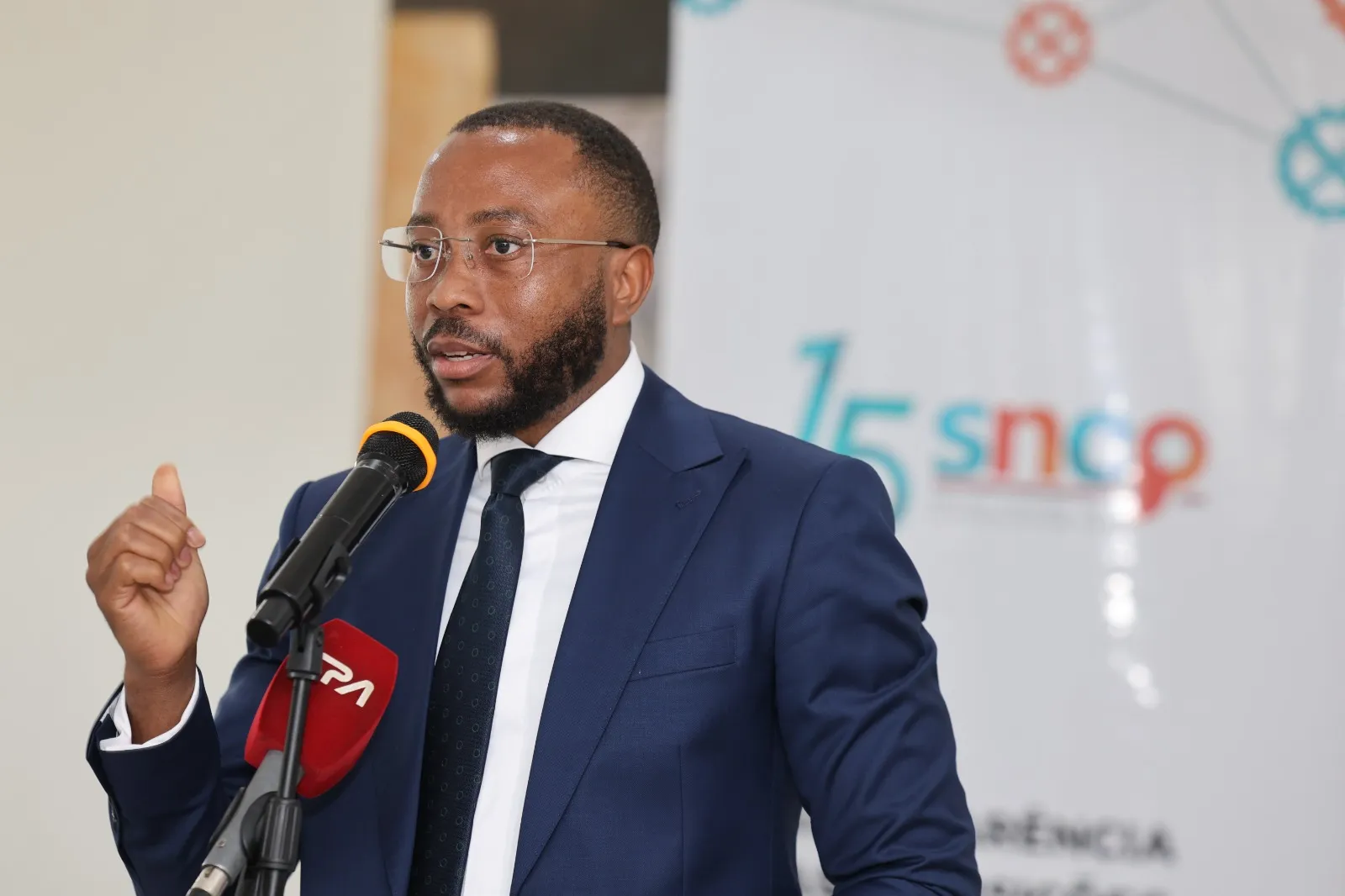 Contratação Pública em Angola: “Algumas obras do PIIM foram mal planeadas, orçamentadas e contratadas, adiando o interesse nacional”, revela director-geral do SNCP