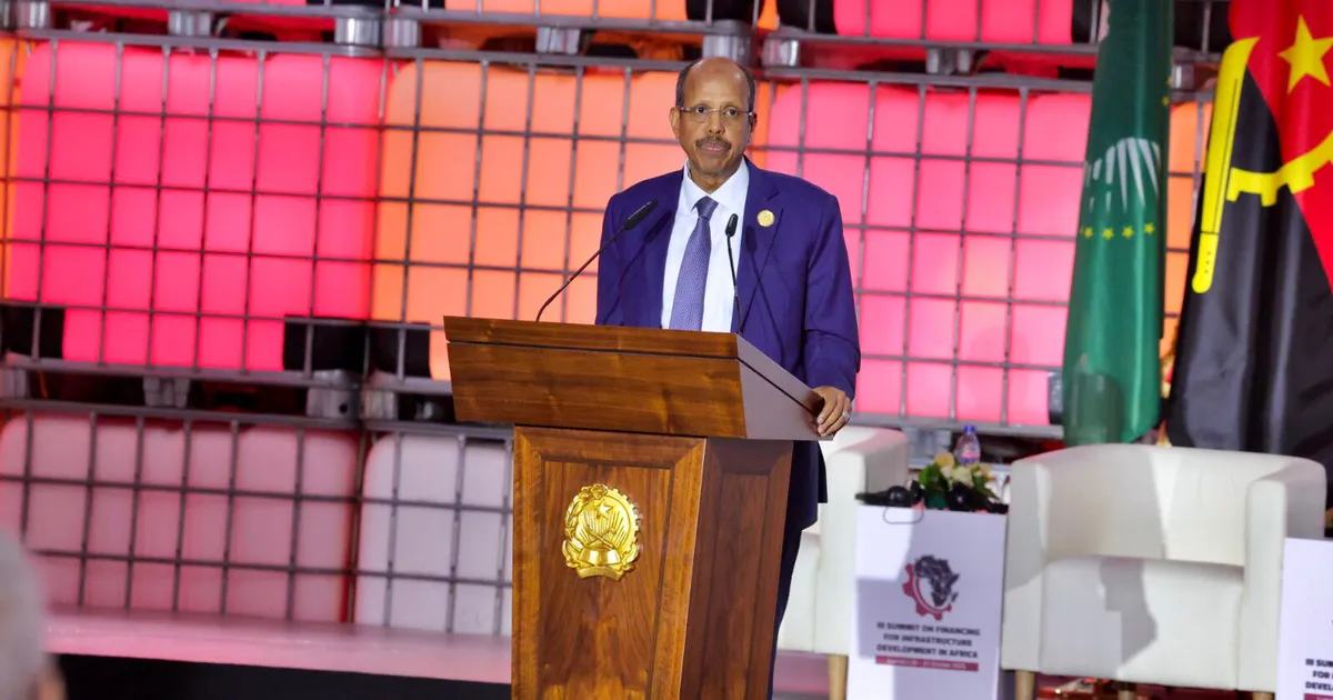 “O futuro do mundo está em África. Precisamos investir onde há valor” – Mahmoud Ali Youssouf