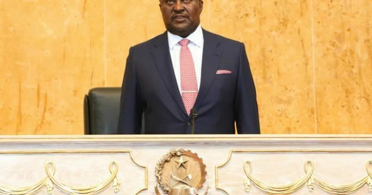 Morre Fernando Dias dos Santos, antigo presidente da Assembleia Nacional de Angola