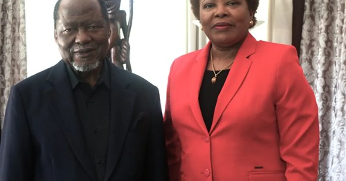 CPLP atribui Prémio José Aparecido de Oliveira a Joaquim Chissano e Maria do Carmo Silveira