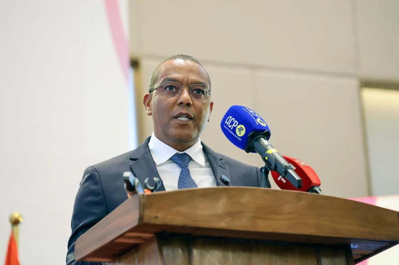 Angola e RDC assinam protocolo para facilitar pagamentos e formalização do comércio