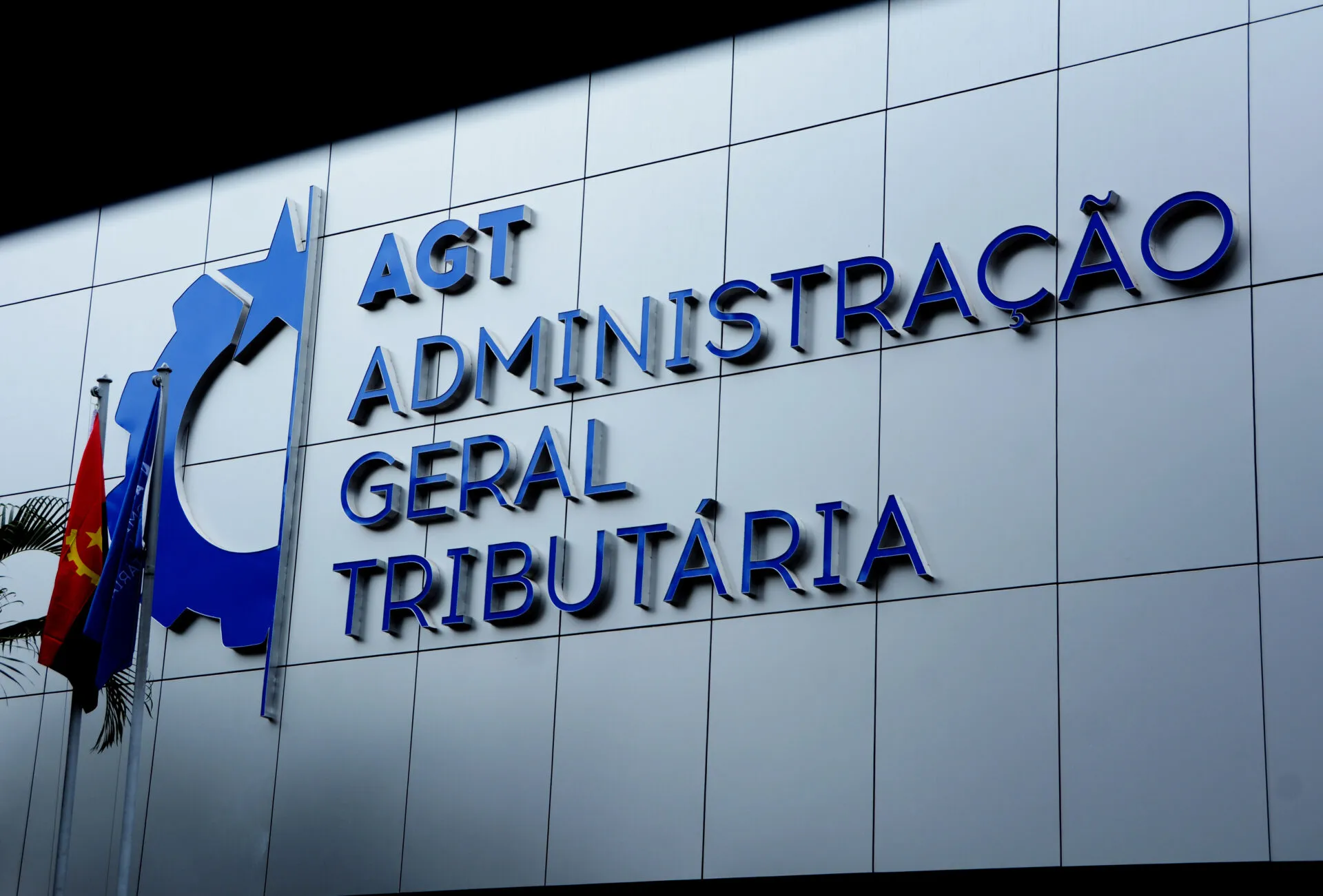 Ciberatacaque à Unitel leva AGT a adiar prazos para cumprimento de obrigações fiscais