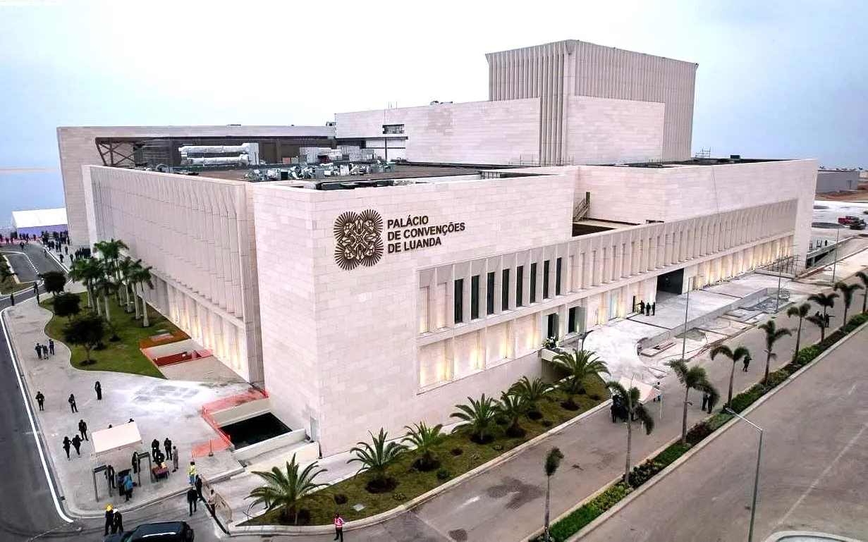 Governo angolano gasta 290,8 mil milhões kz na construção do Palácio de Convenções de Luanda