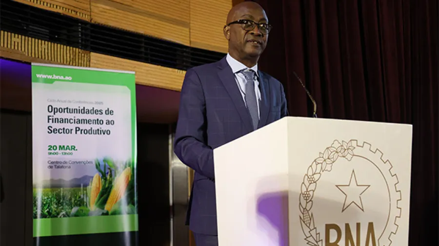 Ministro do Planeamento participa na reunião anual do Fórum Económico Mundial