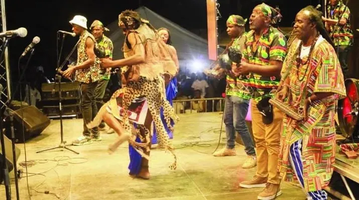 Zimbabwe celebra património cultural com festival anual da mbira