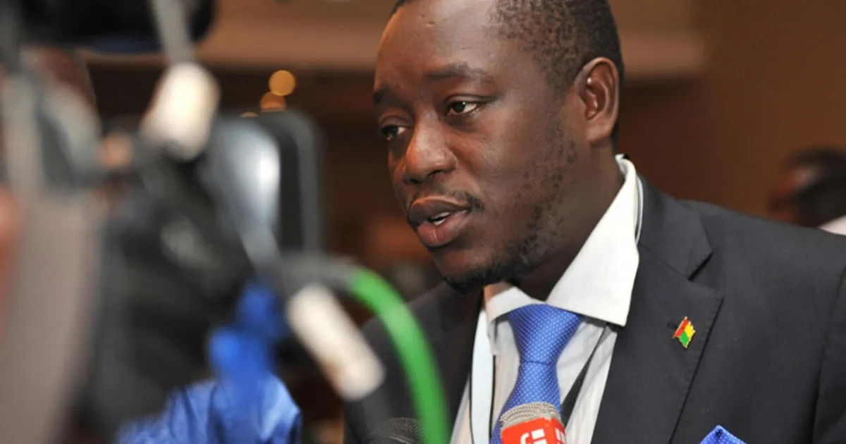 Antigo líder guineense exorta militares a "respeitarem" a Constituição