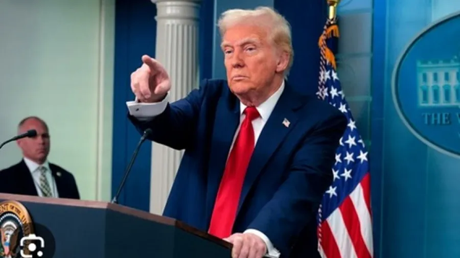 Donald Trump justifica ataque israelo-americano contra Irão