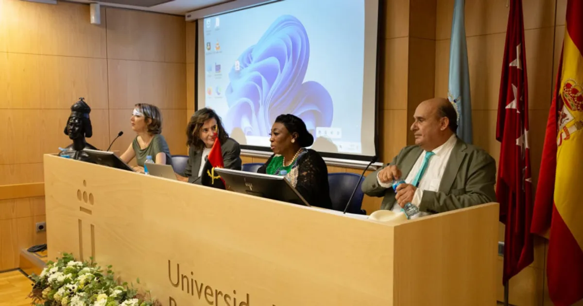 Universidades de Espanha presentes na exposição sobre a Vida e Obra de Agostinho Neto