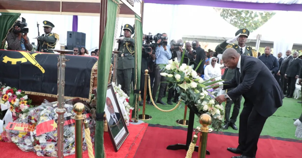 Presidente da República rende homenagem ao embaixador Brito Sozinho