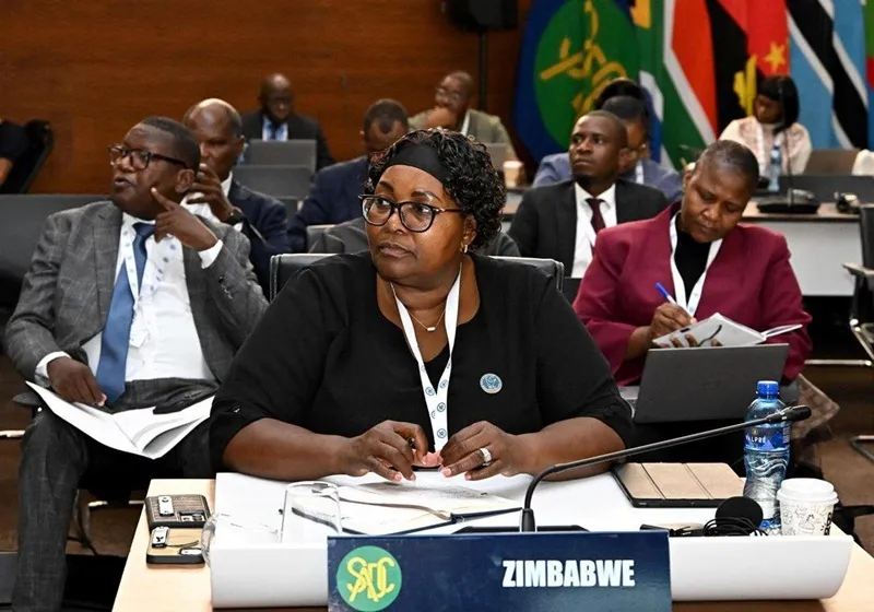 Zimbabwe transfere presidência da SADC para a África do Sul