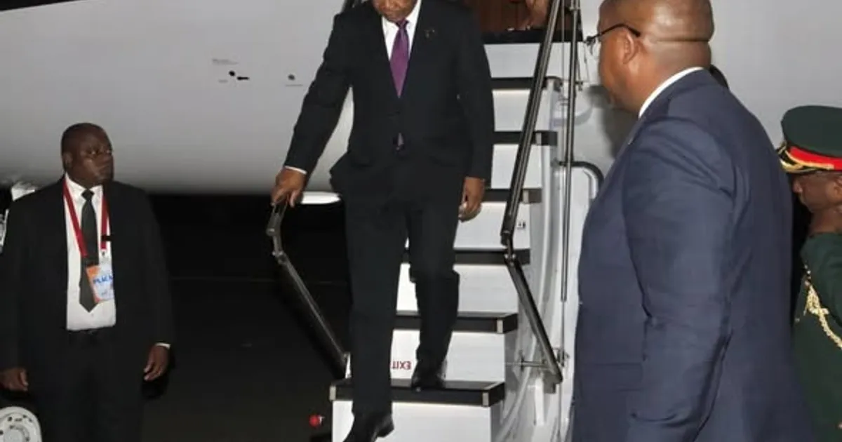 Presidente da República regressa ao país após participar na Cimeira da CIRGL