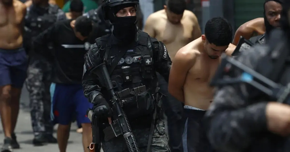 Brasil reporta 121 vítimas mortais e 113 detidos na operação contra o crime organizado