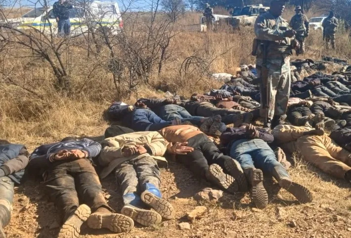 Mais de 50 cidadãos moçambicanos detidos por garimpo na África do Sul