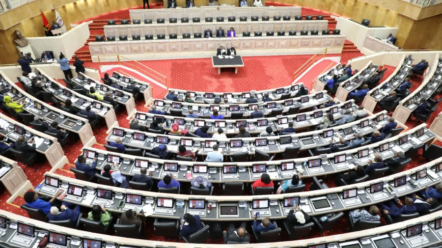 Deputados aprovam na generalidade propostas de leis