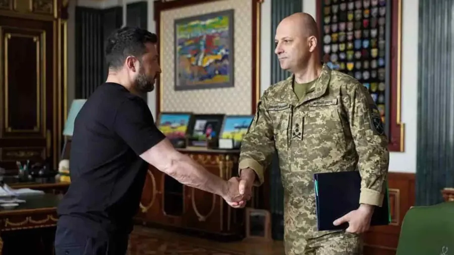 Novo chefe do Exército ucraniano debate estratégia militar com a NATO