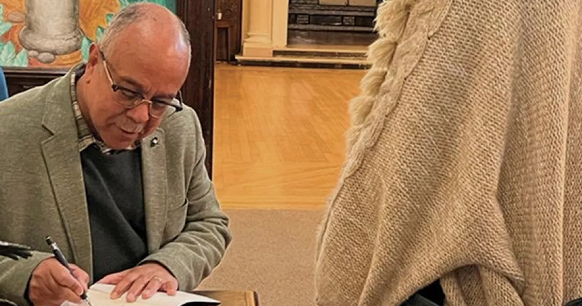 Primeira obra do escritor João Melo em mandarim lançada em Macau