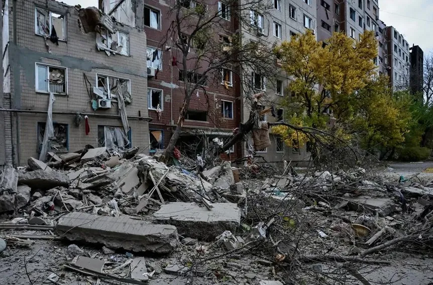 Ataques na região ucraniana de Donetsk provocam dezenas de mortos
