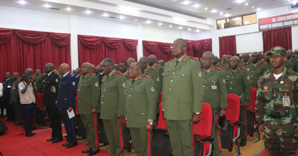 Comandante-em-chefe exonera e promove oficiais nas FAA e na Polícia Nacional