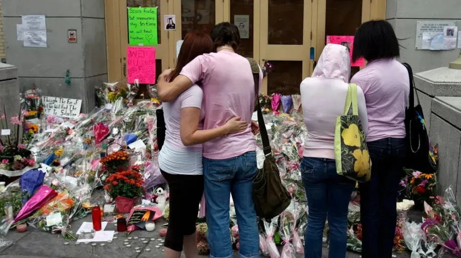 Oito mortos num dos piores massacres numa escola no Canadá