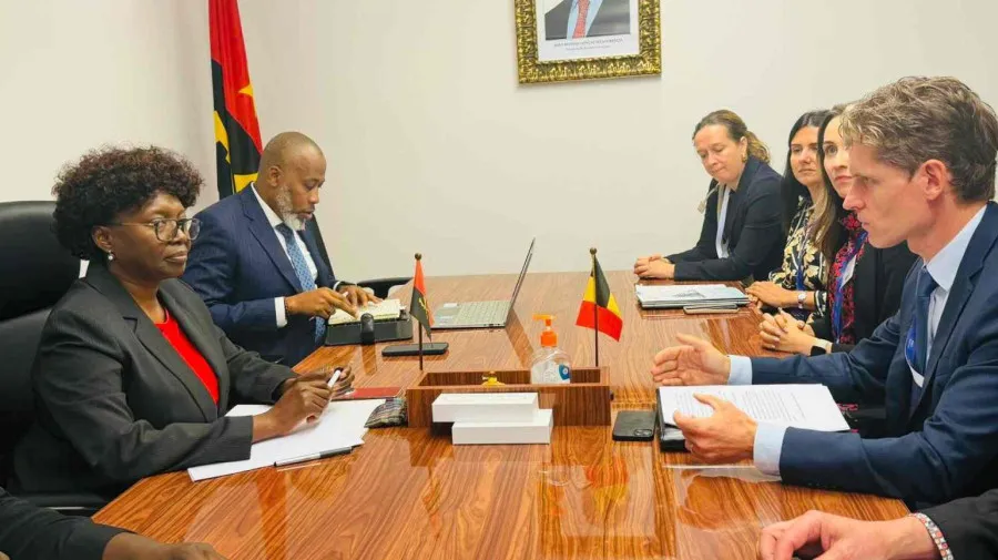 Angola atrai tecnologias belgas para o sector da Saúde