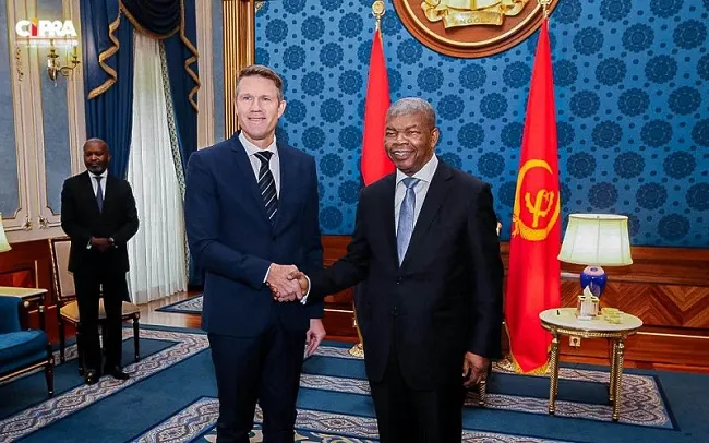 Embaixador da Noruega despede-se do Presidente da República