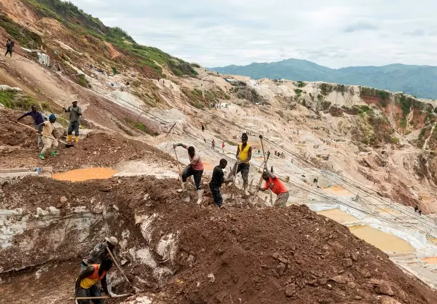 Desabamento de mina de coltan mata 270 pessoas na RDC