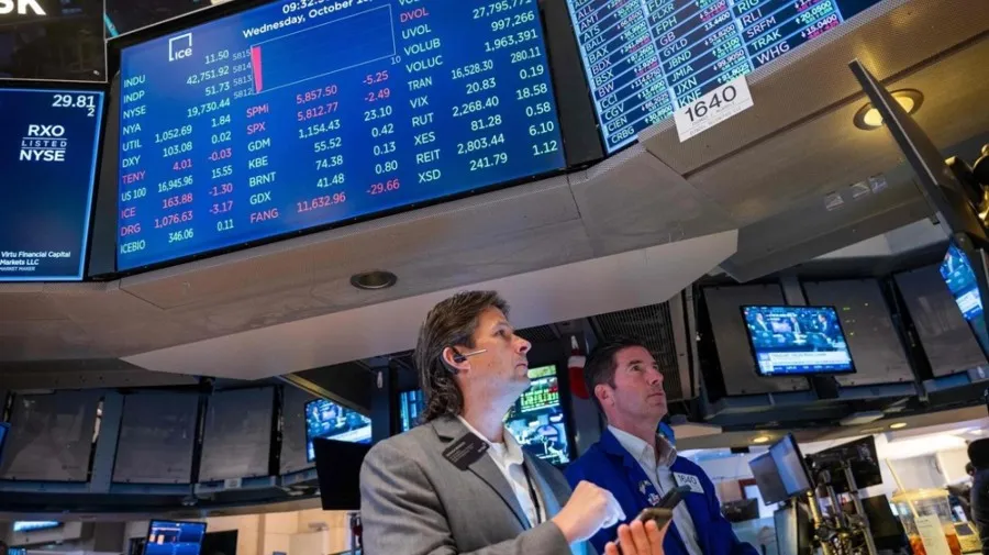 Mercados mundiais recuperam enquanto petróleo e yields recuam