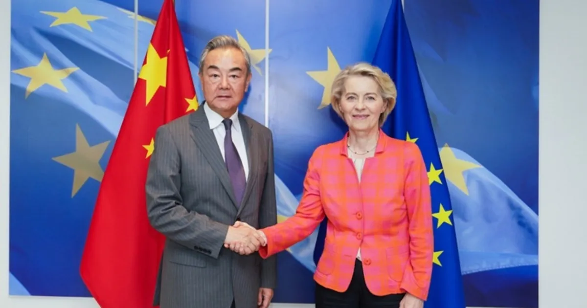 China e Europa "devem ser amigos, não rivais", diz Wang Yi
