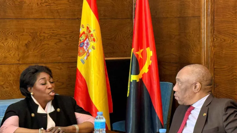 Angola celebra mês da paz e da juventude com sessão académica em Espanha